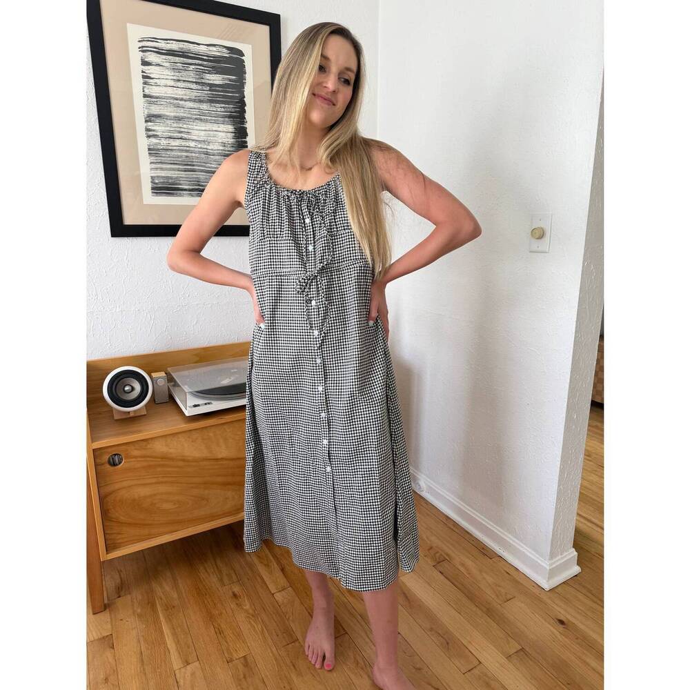 NEW THINGS BETWEEN giselle gingham buttoned tank midi dress in black - Picture 4 of 6